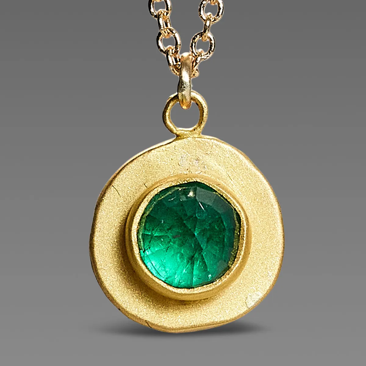 Gold Disk & Emerald Necklace,Jewelry Delicate & Elegant