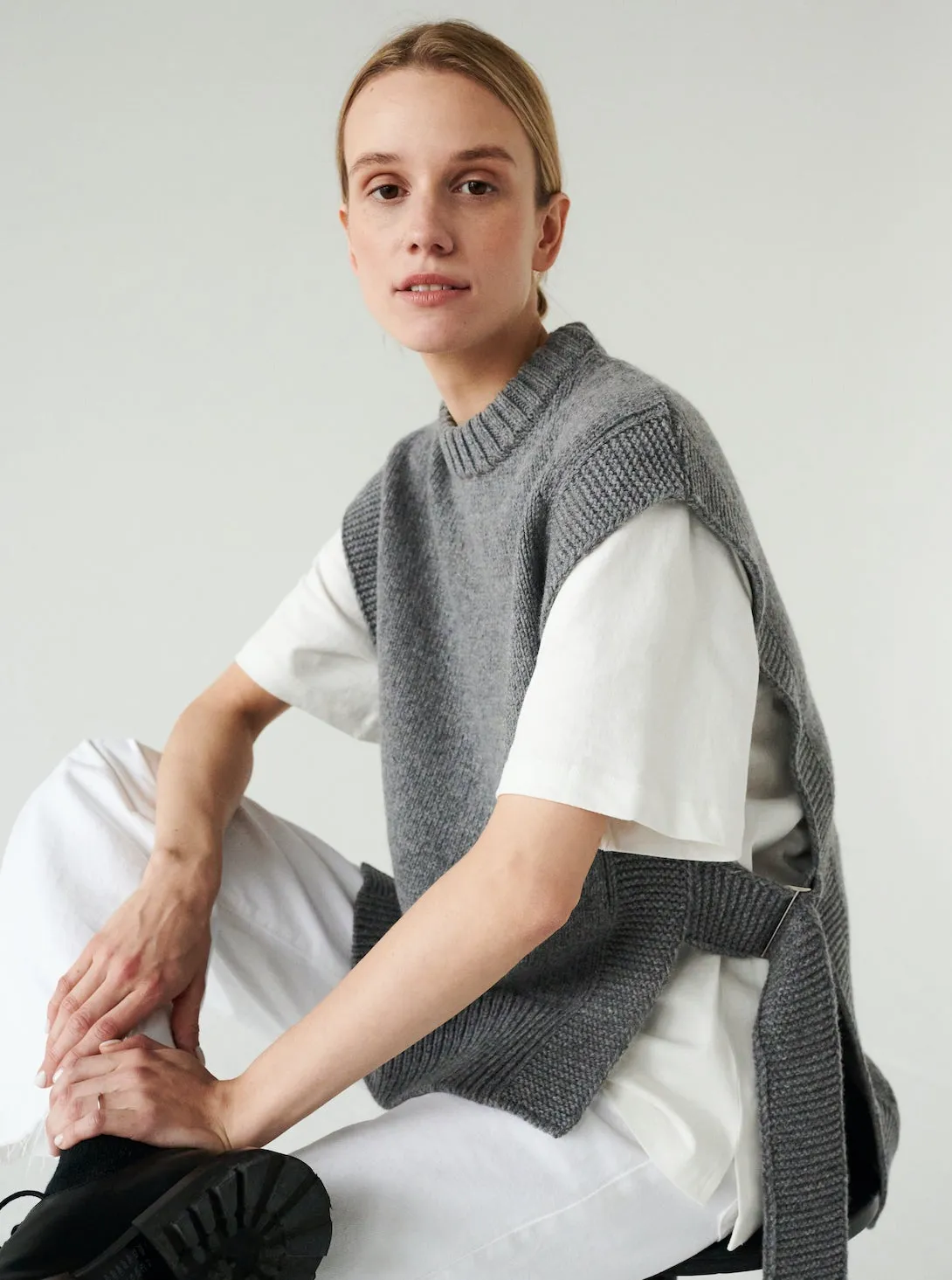 Kalvos Merino Wool Vest - Dove Grey,Women Sweaters
