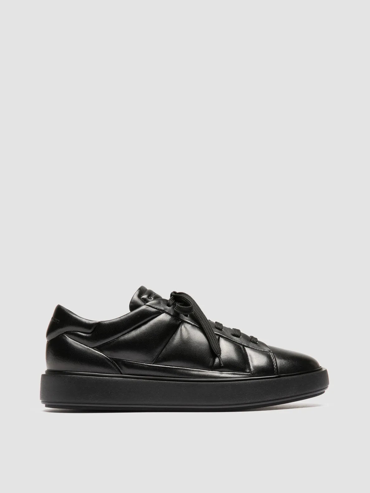 LEISURE 003 - Black Leather Sneakers,Men
