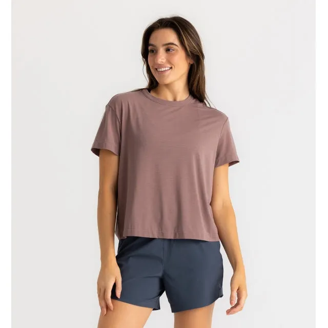 Women's Elevate Lightweight Tee,Daily Versatile